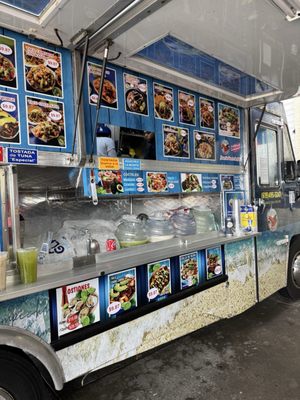 Mariscos & Birria El Prieto by null