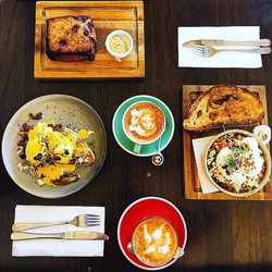 Avenue Road Cafe - Our brekkie