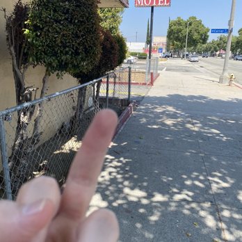Royla Motel - Grossest place ever - Hotels Near Me - Pomona, California Royla Motel - Grossest place ever - Hotels Near Me - Pomona, California