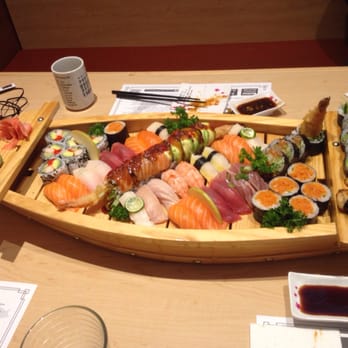 Mi Ne Sushi - The Large Sushi and Maki platter - Sushi Bars Near Me - Aurora, Ontario Mi Ne Sushi - The Large Sushi and Maki platter - Sushi Bars Near Me - Aurora, Ontario