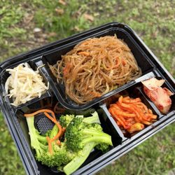 Seoul Fried Chicken - Banchan set