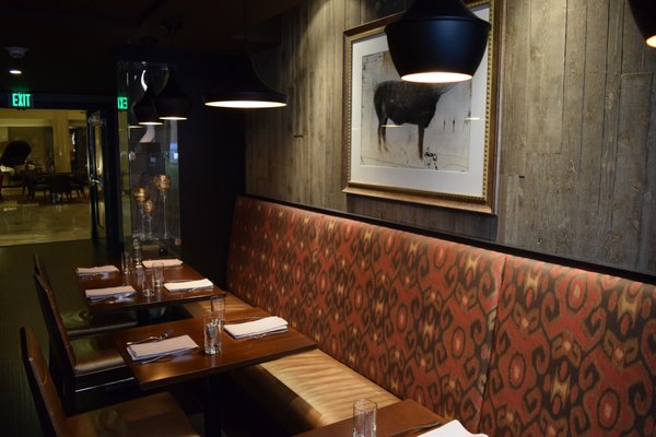 Range Restaurant by null