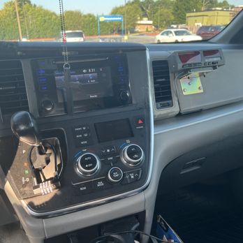 B&G Transportation - Taxis Near Me