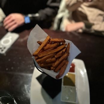 22 Bistro - Sweet potato fries - New American Near Me - Olympic Valley, California