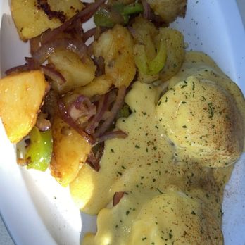 Patio Drive In - Eggs Benedict w country potatoes - Burgers Near Me - San Andreas, California Patio Drive In - Eggs Benedict w country potatoes - Burgers Near Me - San Andreas, California
