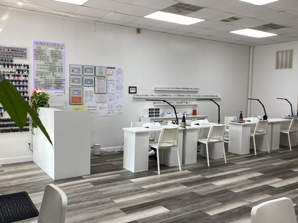 BLOSSOM NAILS Updated June 2024 22 Photos 303 Page Ave, Staten