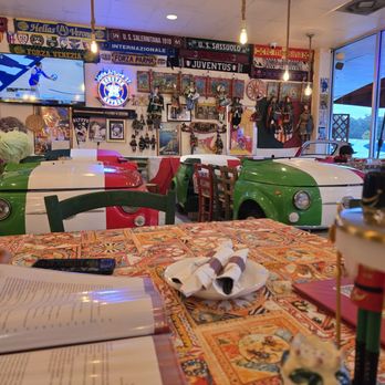 Impero Italiano - The car booths, so cute! - Pizza Near Me - Houston, Texas Impero Italiano - The car booths, so cute! - Pizza Near Me - Houston, Texas