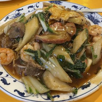 Hop Lee Restaurant - Chinese Near Me - New York, New York