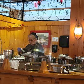 Everett's - Prime rib station - American Near Me - Boyne Falls, Michigan