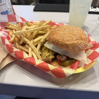 Laguna Burger - Laguna wimp burger - Burgers Near Me - Albuquerque, New Mexico