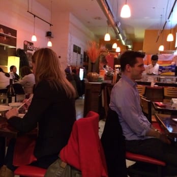 Rollapalooza - Dining room - Sushi Bars Near Me - Chicago, Illinois