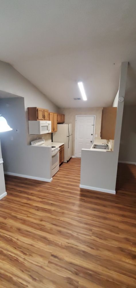 Slide of Handy Works Experts