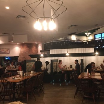 La Casa Du Spaghetti - people eating in a restaurant - Italian Near Me - Granby, Quebec