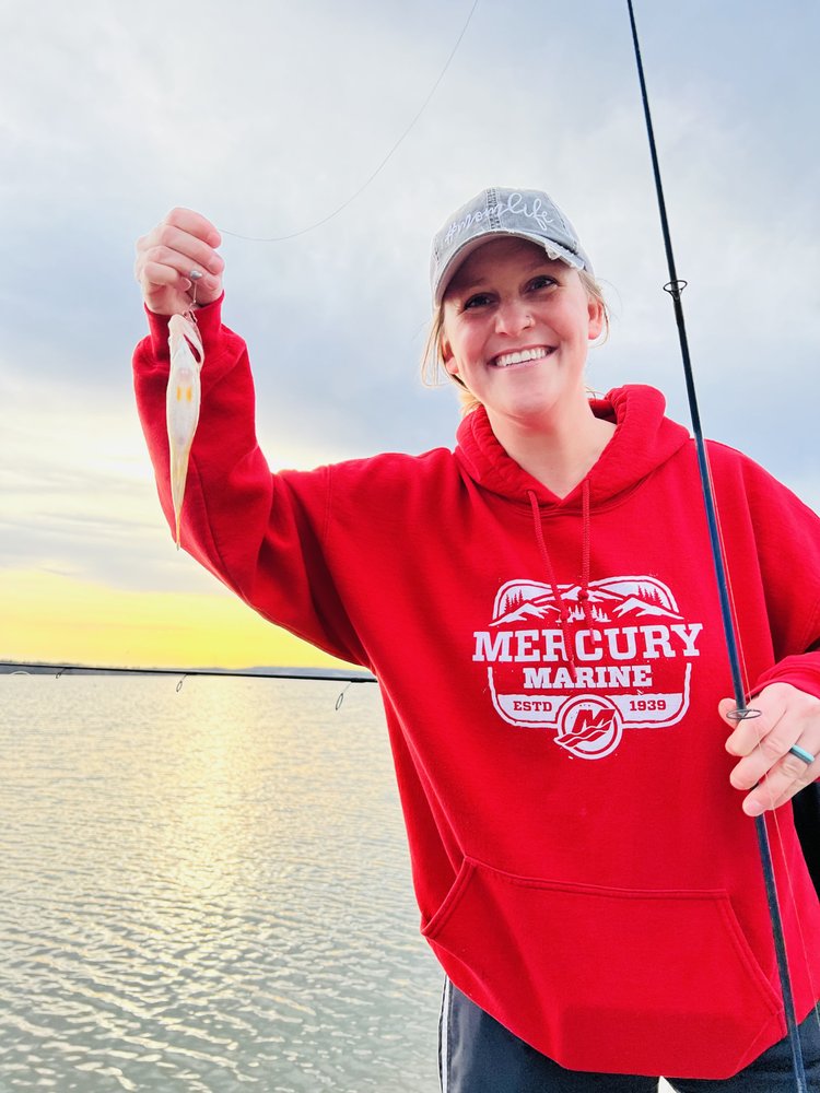 Johnson's Boats & Motors Logo