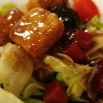 Meloni's Restaurant - Side salad w/entree includes diced beet and black olive. - Italian Near Me - Uniontown, Pennsylvania