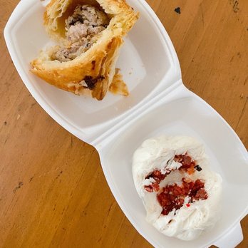 Yummy Bakery - Inside of pate chaud and bbq banh bao - Bakeries Near Me - Westminster, California Yummy Bakery - Inside of pate chaud and bbq banh bao - Bakeries Near Me - Westminster, California
