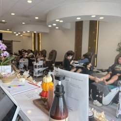Aura Nail & Lash