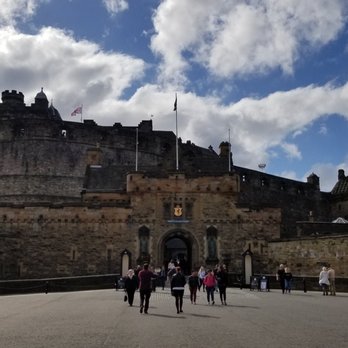 Edinburgh Castle - Landmarks & Historical Buildings Near Me - Edinburgh, EDH