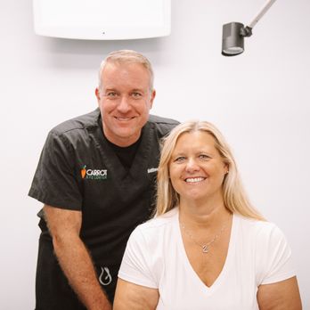 Carrot Eye Center - Doctor and patient photo post surgery! - Ophthalmologists Near Me - Mesa, Arizona