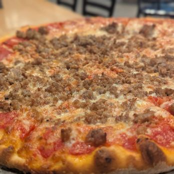 Southern Peak Brewery - Sausage pizza - Pizza Near Me - Apex, North Carolina Southern Peak Brewery - Sausage pizza - Pizza Near Me - Apex, North Carolina