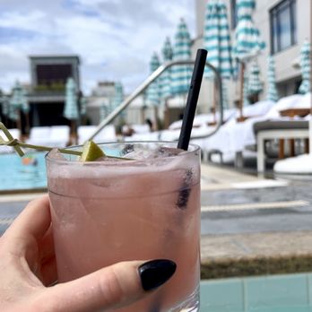 Pendry San Diego - Cocktail by the pool - Hotels Near Me - San Diego, California Pendry San Diego - Cocktail by the pool - Hotels Near Me - San Diego, California