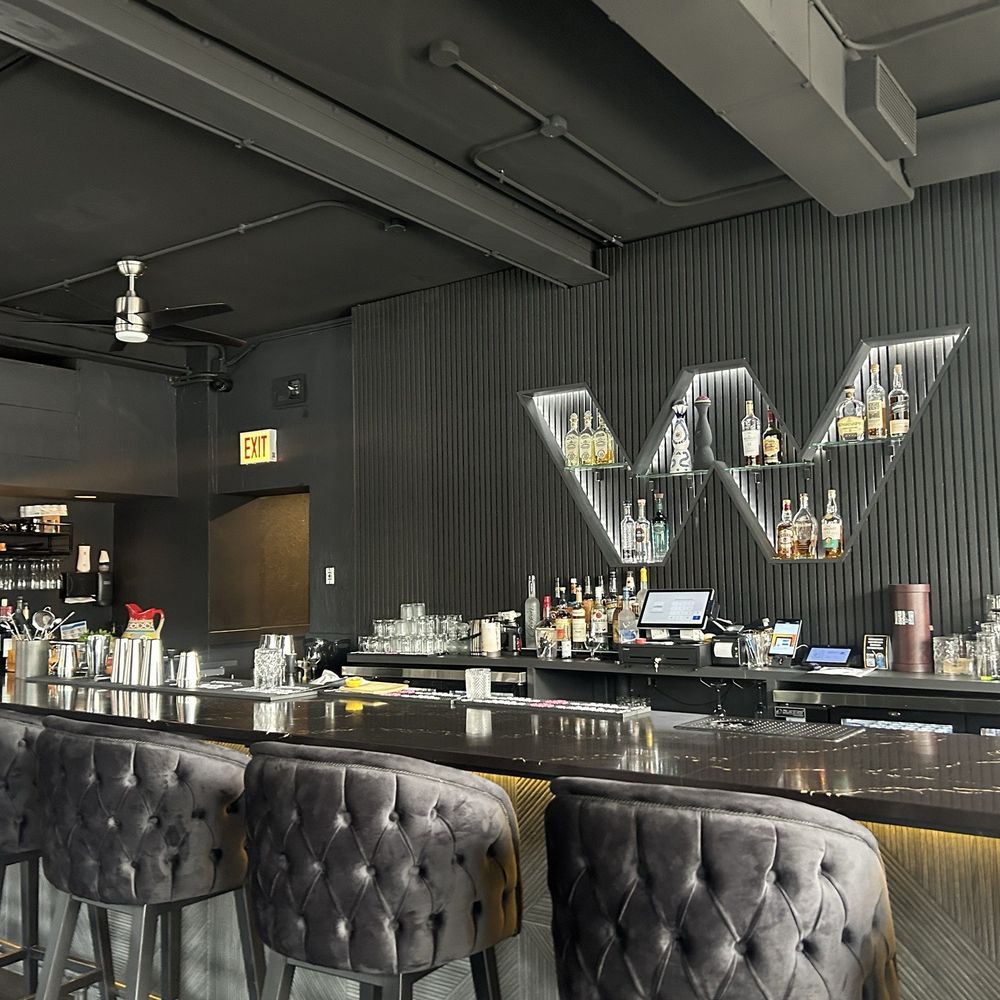 Westso - Bar area - Steakhouses Near Me - Chicago, Illinois