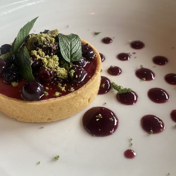 Heritage - Organic blueberry tart - New American Near Me - Richmond, Virginia