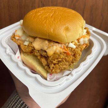 Rokstar Chicken Douglaston - Spicy Ranch Fried Chicken Sandwich - Chicken Shop Near Me - Douglaston, New York