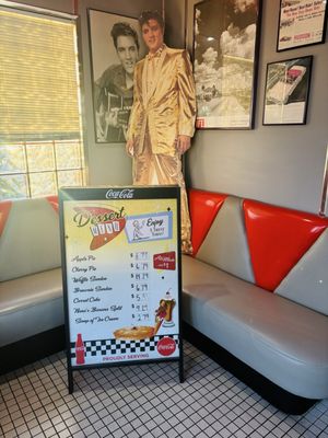 Nana Dee's Diner by null