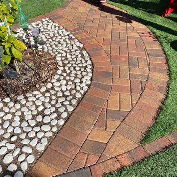 Paver Sealing Vegas - Sealed Sierra pavers in the backyard - Pressure Washers Near Me - Las Vegas, Nevada Paver Sealing Vegas - Sealed Sierra pavers in the backyard - Pressure Washers Near Me - Las Vegas, Nevada