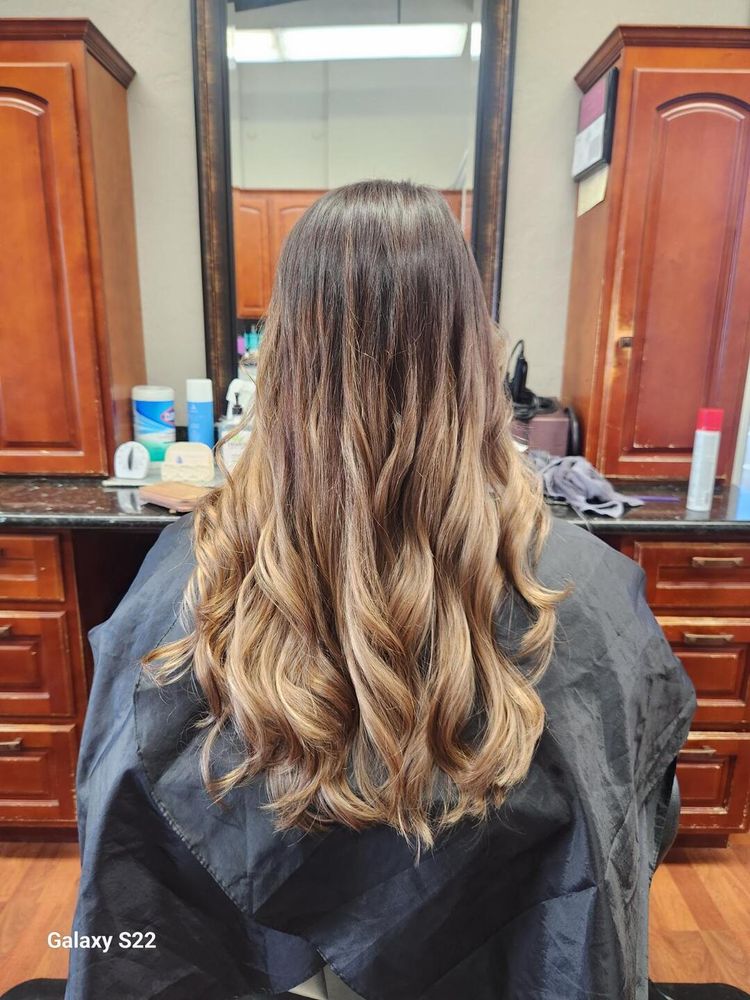 BLONDIES THE BEAUTY SHOP Updated November 2024 16 Photos & 48