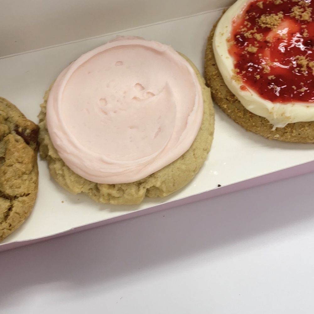Crumbl - Harbison - Pink sugar & strawberry cheesecake - Bakeries Near Me - Columbia, South Carolina Crumbl - Harbison - Pink sugar & strawberry cheesecake - Bakeries Near Me - Columbia, South Carolina