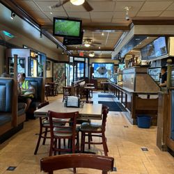 Gino's