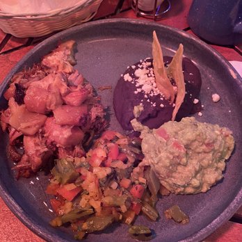 Mesa Coyoacan - Plato de Carnitas - Mexican Near Me - Brooklyn, New York Mesa Coyoacan - Plato de Carnitas - Mexican Near Me - Brooklyn, New York
