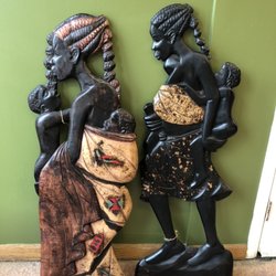 Frontline Books & Kultural Emporium - Hand carved African art