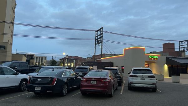 O.H.M.S. Cafe & Bar by null