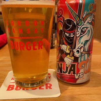 Gordon Ramsay Burger - Pipeworks Brewing Co Ninja vs. Unicorn Double IPA - Salad Near Me - Chicago, Illinois