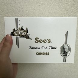 Custom half pound box