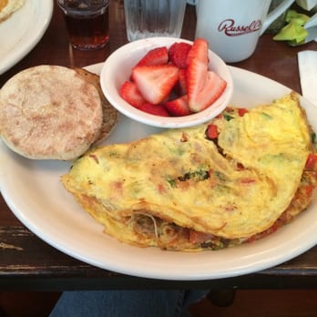 Russell's - Vegetable omlette with English muffin..sub strawberries for potatoes - American Near Me - Pasadena, California Russell's - Vegetable omlette with English muffin..sub strawberries for potatoes - American Near Me - Pasadena, California