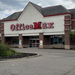 Office Depot - Office Max front entrance.