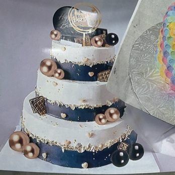 Cake World - Super cute cake - Cupcakes Near Me - Las Vegas, Nevada