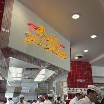 In-N-Out Burger - Fast Food Near Me - Hollywood, California In-N-Out Burger - Fast Food Near Me - Hollywood, California