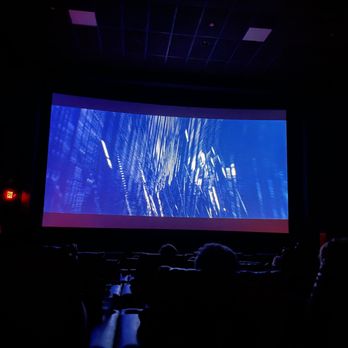 AMC Glen Cove 6 - Cinema Near Me - Glen Cove, New York