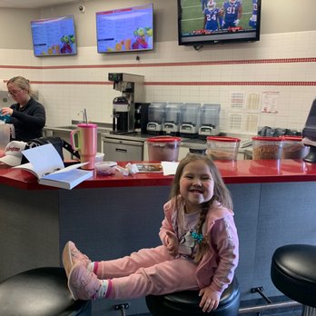UFC GYM Corona - This is the little cafe inside the gym! Always great for after workout snacks! - Martial Arts Near Me - Corona, California