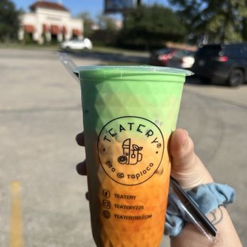 Teatery - Tea and Tapioca - Thai tea with pandan foam 50% sweet - Bubble Tea Near Me - Baton Rouge, Louisiana