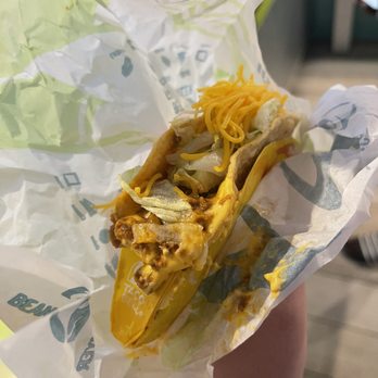 Taco Bell Cantina - Cantina Crispy Melt Taco - Fast Food Near Me - New York, New York Taco Bell Cantina - Cantina Crispy Melt Taco - Fast Food Near Me - New York, New York