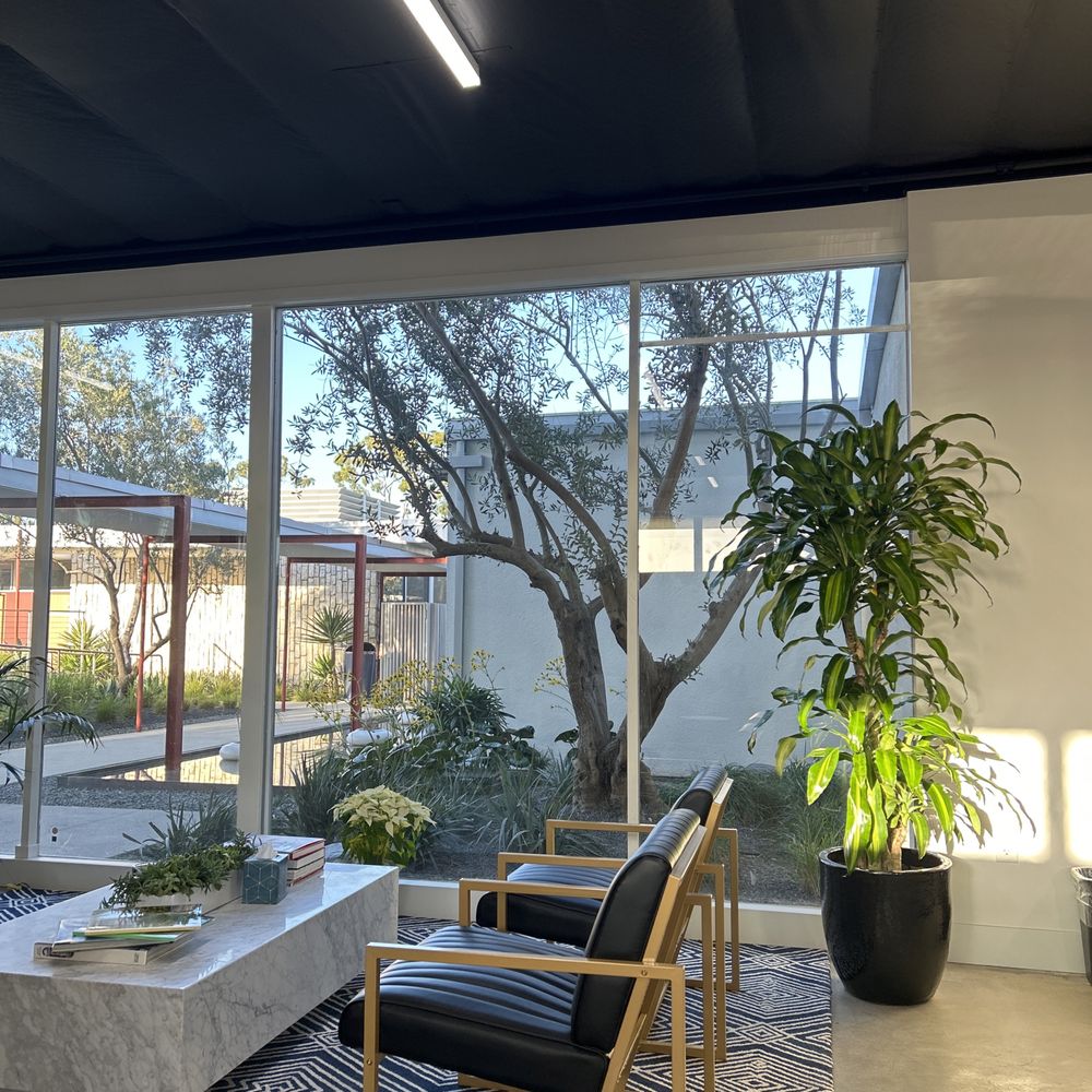 Range Sports Therapy - Chiropractors Near Me - Newport Beach, California Range Sports Therapy - Chiropractors Near Me - Newport Beach, California