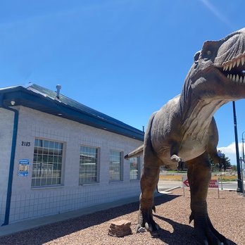 Papas Dino Express - T-Rex greets you and he ROARS! - Car Wash Near Me - Vernal, Utah