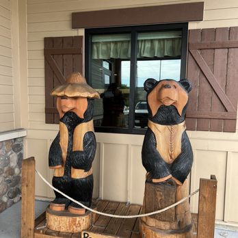 Black Bear Diner Baytown - Bear decoration - Diners Near Me - Baytown, Texas Black Bear Diner Baytown - Bear decoration - Diners Near Me - Baytown, Texas