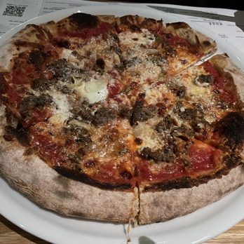 Sixty Vines - Spicy sausage pizza - New American Near Me - Nashville, Tennessee Sixty Vines - Spicy sausage pizza - New American Near Me - Nashville, Tennessee